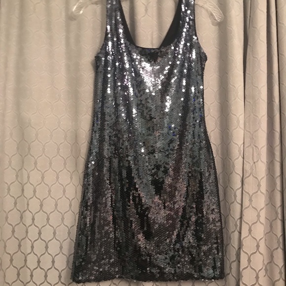 Sequin Body Con Dress - Picture 3 of 3